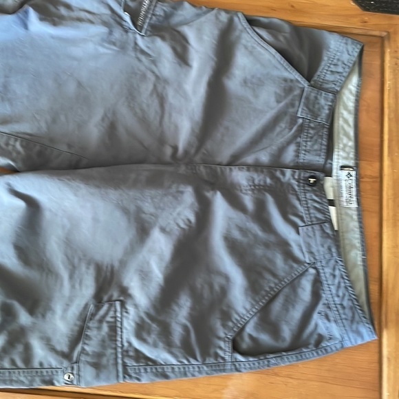 Columbia Titanium Nylon cargo Pants Size 38 - Picture 4 of 12